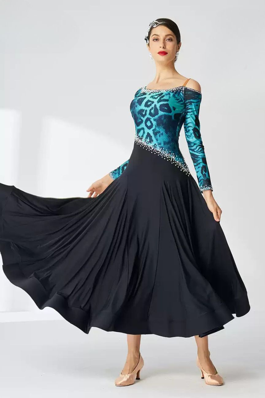 new national standard modern dance practice dress custom ballroom dance waltz costume diamond
Invoicing available
¥
580 image 0
