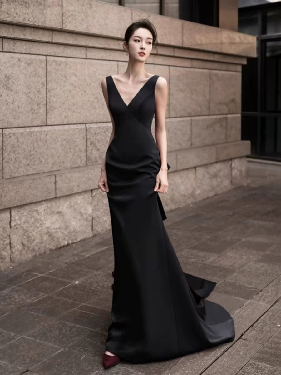 Bailebelle Fashion New banquet evening dress simple sleeveless satin host concert performance fashion long black and Red image 5