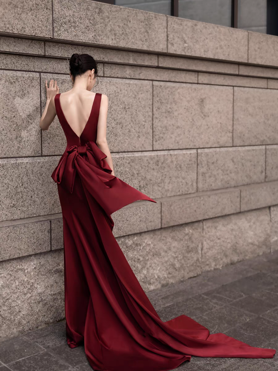 Bailebelle Fashion New banquet evening dress simple sleeveless satin host concert performance fashion long black and Red image 8