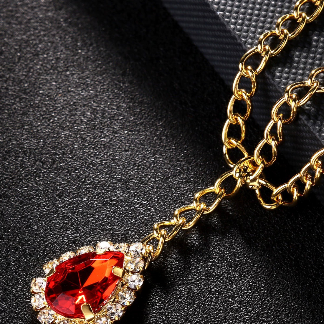 Fashion Water Drop Hair Chain Simple Color Rhinestone Forehead Chain Headwear for Women