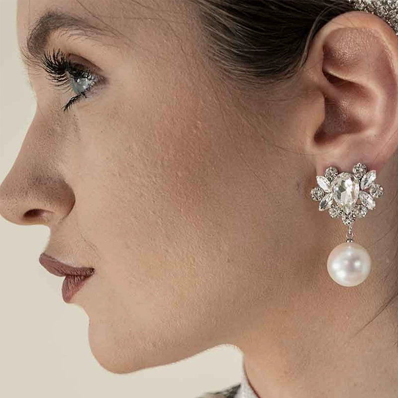 French retro pearl earrings, elegant and high end diamond studded teardrop shaped earrings, commuter all match earrings
