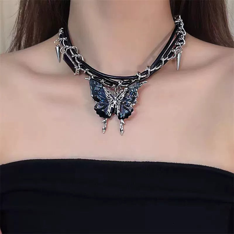 Gradient Butterfly Necklace – High End Collarbone Chain for Women