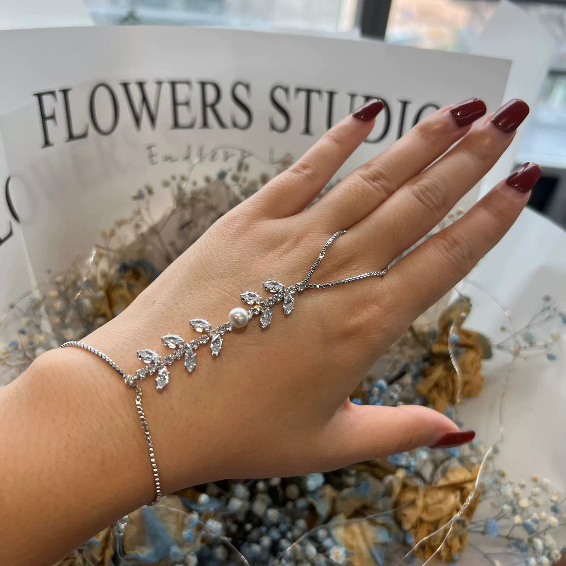 Leaf bracelet personality shiny zircon finger bracelet bridal jewelry female Bracelet