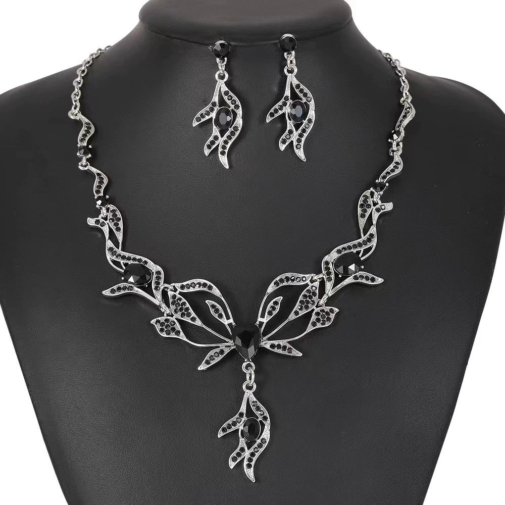 Leaf Rhinestone Necklace & Earring Set – Exaggerated Bridal Wedding Jewelry