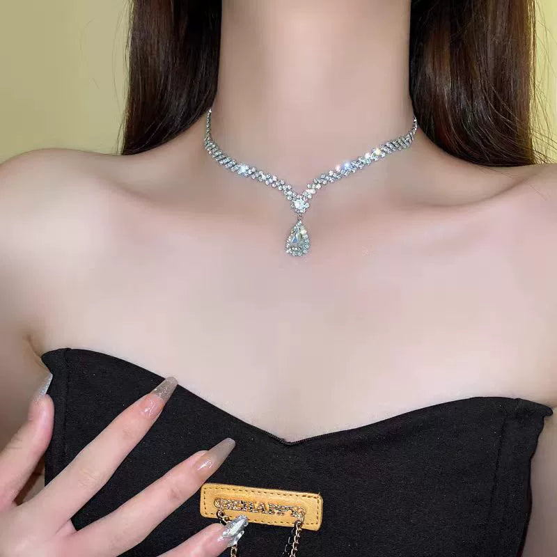 Diamond Water Drop Tassel Necklace – Luxury Trendy Necklace for Women