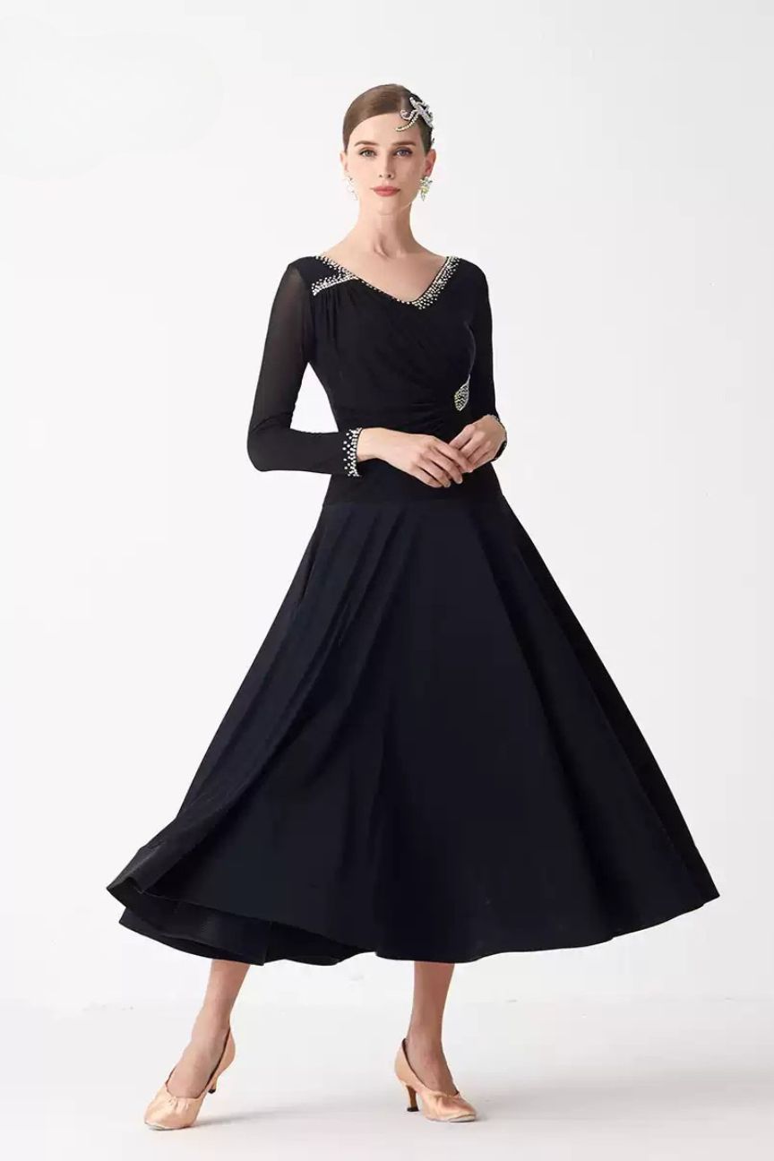 new national standard modern dance practice clothes large swing dress ballroom dance waltz customization
Invoicing available
¥
580 image 0
