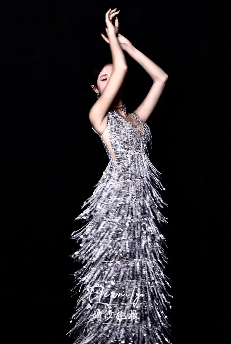 Bailebelle Fashion 2025 Banquet evening dress for women | high end Silver sequined tassels | luxury evening dress for Girls | V neck fishtail evening dress Silver image 5